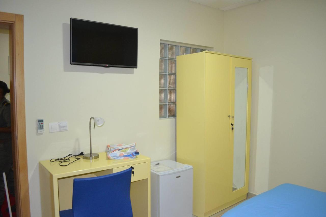 Residencia Fsfa Bed & Breakfast Praia Ngoại thất bức ảnh